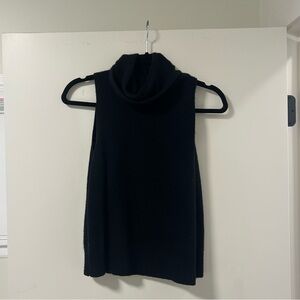 Aritzia “Tanning sleeveless turtleneck” XS